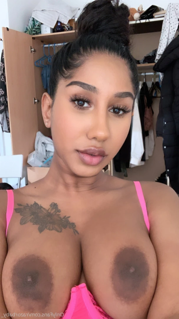 SannaTwinkle✨ [ razorbaby_ ] Onlyfans leaked photo 14226174 on Hotleaks.tv