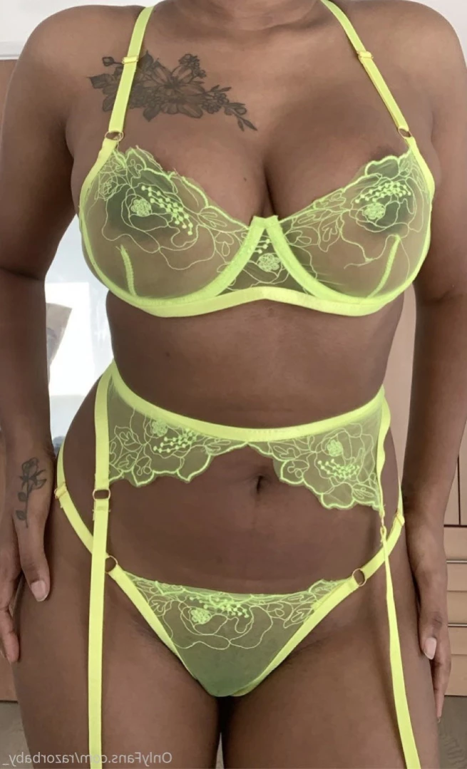 SannaTwinkle✨ [ razorbaby_ ] Onlyfans leaked photo 14285306 on Hotleaks.tv