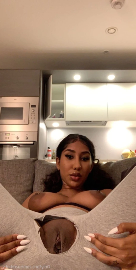 SannaTwinkle✨ [ razorbaby_ ] Onlyfans leaked photo 14490830 on Hotleaks.tv
