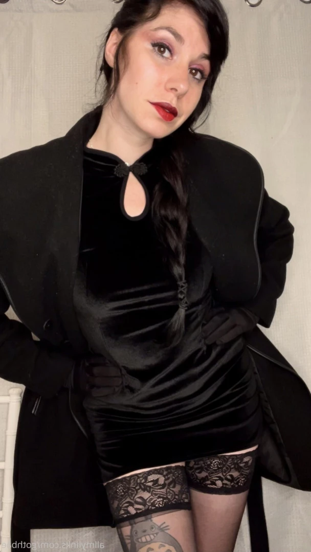yubaba yaga [ yubaba_yaga ] Onlyfans leaked photo 11572218 on Hotleaks.tv