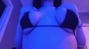 13664082