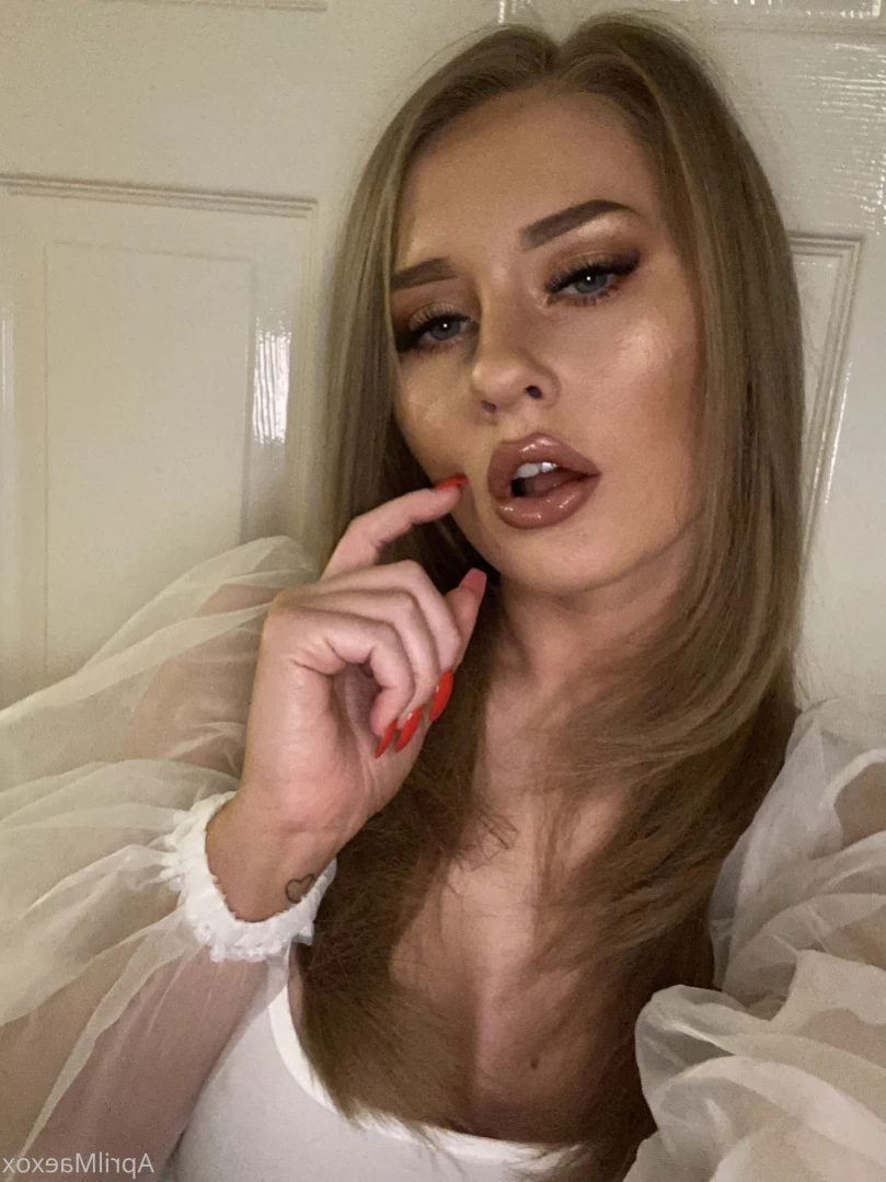 April Mae 🌶 [ aprilmaexox ] Onlyfans leaked photo 13419714 on Hotleaks.tv