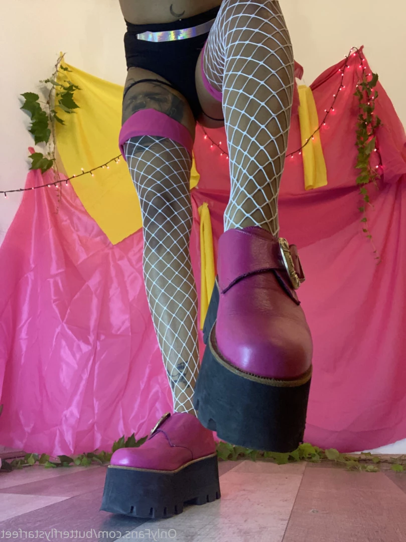 Emma’s✨VIP&amp;Fetish Club [ queenstarb ] Onlyfans leaked photo 12319971 on Hotleaks.tv