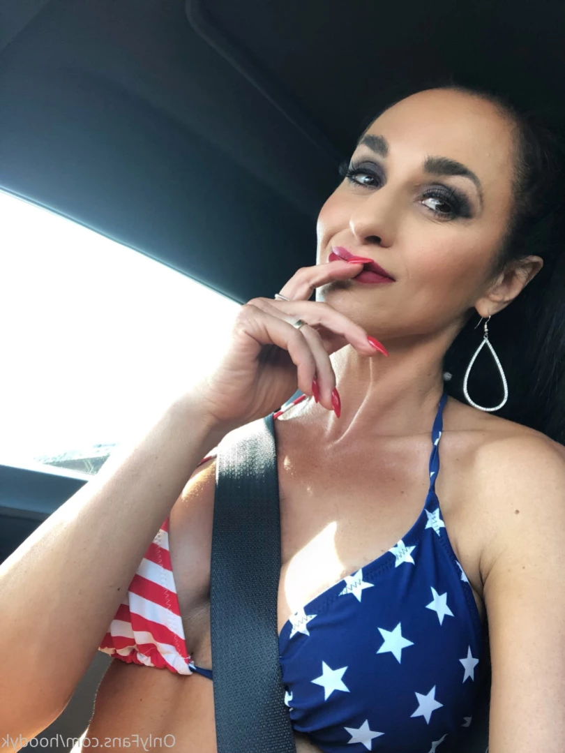 Kat [ hoodyk ] Onlyfans leaked photo 11035472 on Hotleaks.tv