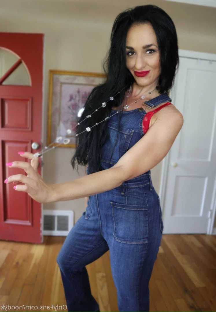 Kat [ hoodyk ] Onlyfans leaked photo 11833255 on Hotleaks.tv