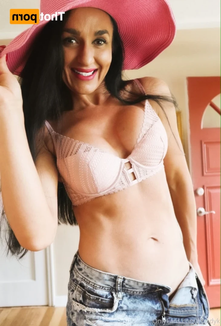 Kat [ hoodyk ] Onlyfans leaked photo 12726572 on Hotleaks.tv