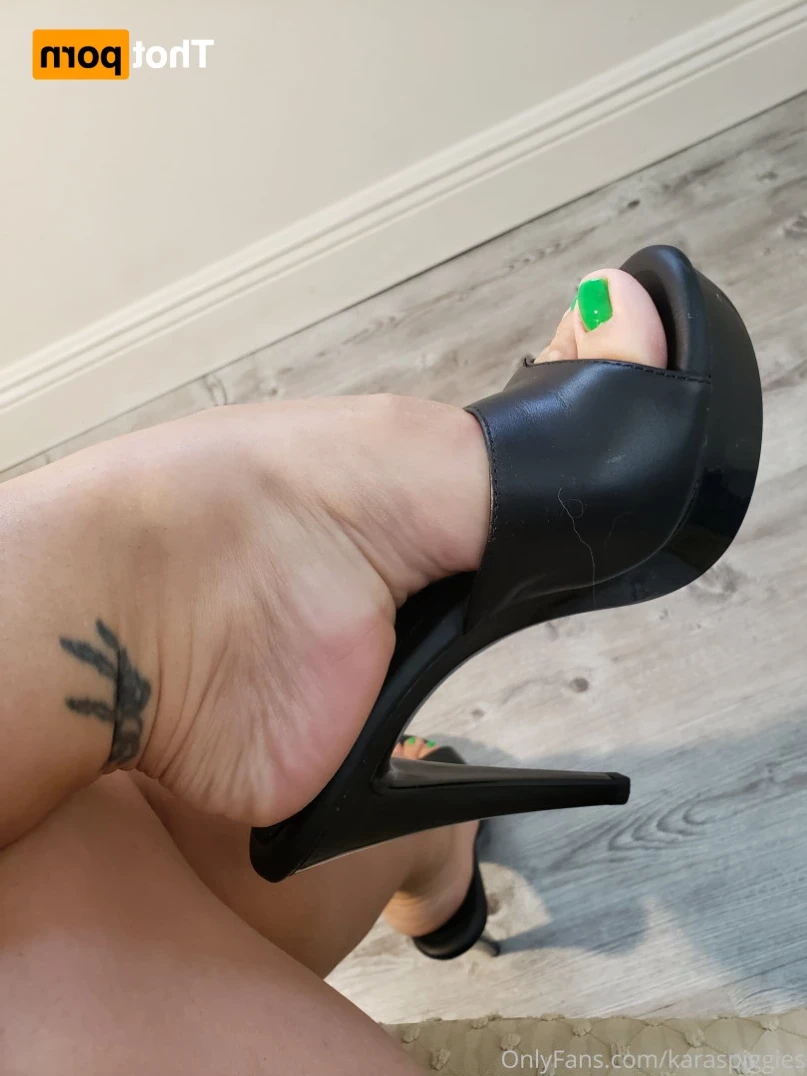karaspiggies Onlyfans leaked photo 16460188 on Hotleaks.tv