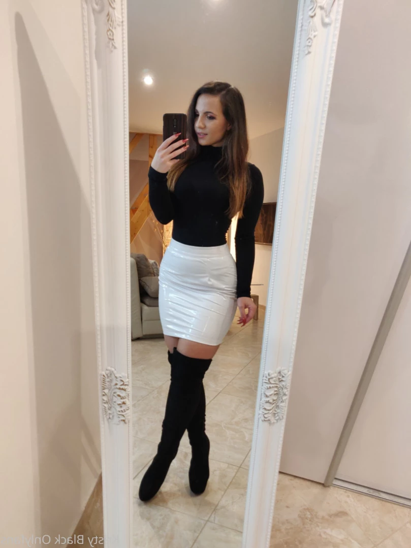 Kristy Black [ kristyblack ] Onlyfans leaked photo 12209537 on Hotleaks.tv