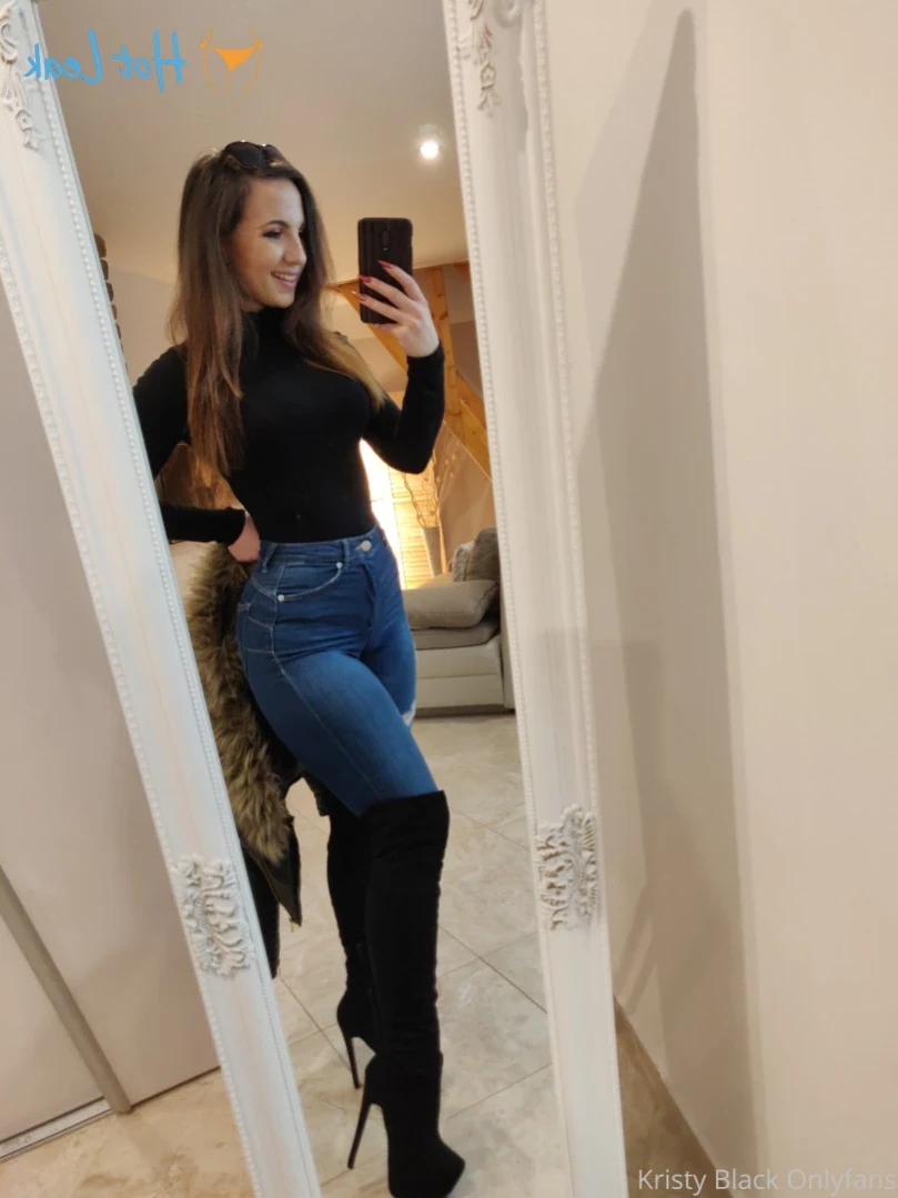 Kristy Black [ kristyblack ] Onlyfans leaked photo 14183321 on Hotleaks.tv