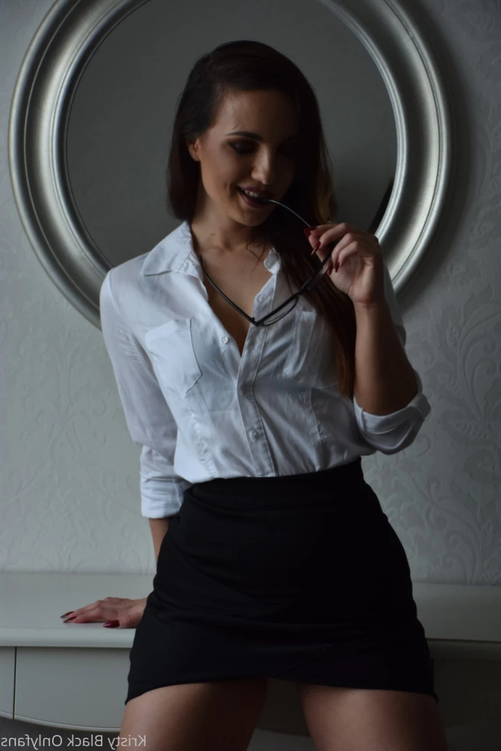 Kristy Black [ kristyblack ] Onlyfans leaked photo 16457348 on Hotleaks.tv