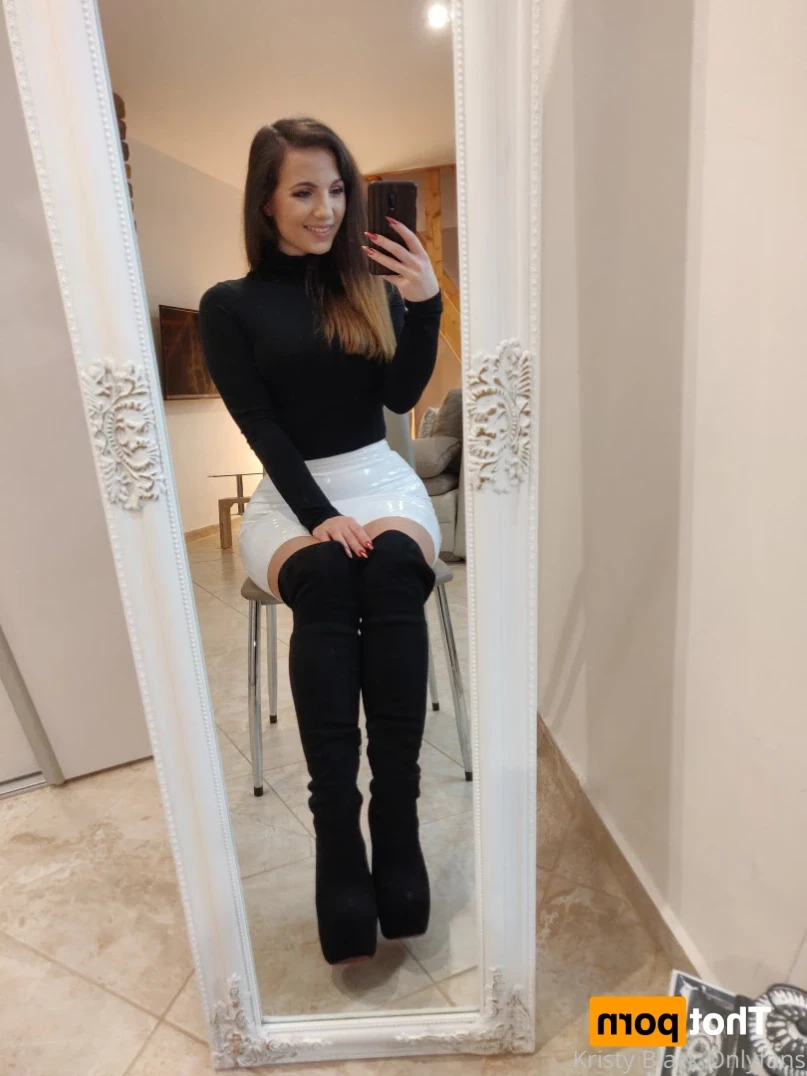 Kristy Black [ kristyblack ] Onlyfans leaked photo 16457422 on Hotleaks.tv