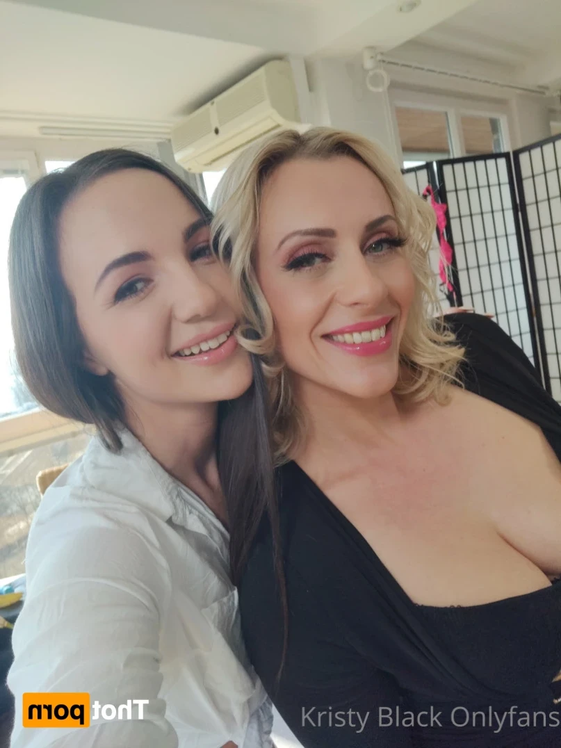 Kristy Black [ kristyblack ] Onlyfans leaked photo 16457476 on Hotleaks.tv