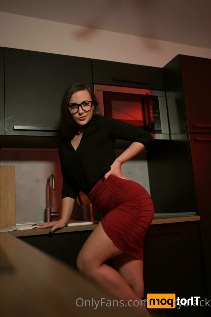 Kristy Black [ kristyblack ] Onlyfans leaked photo 16457719 on Hotleaks.tv