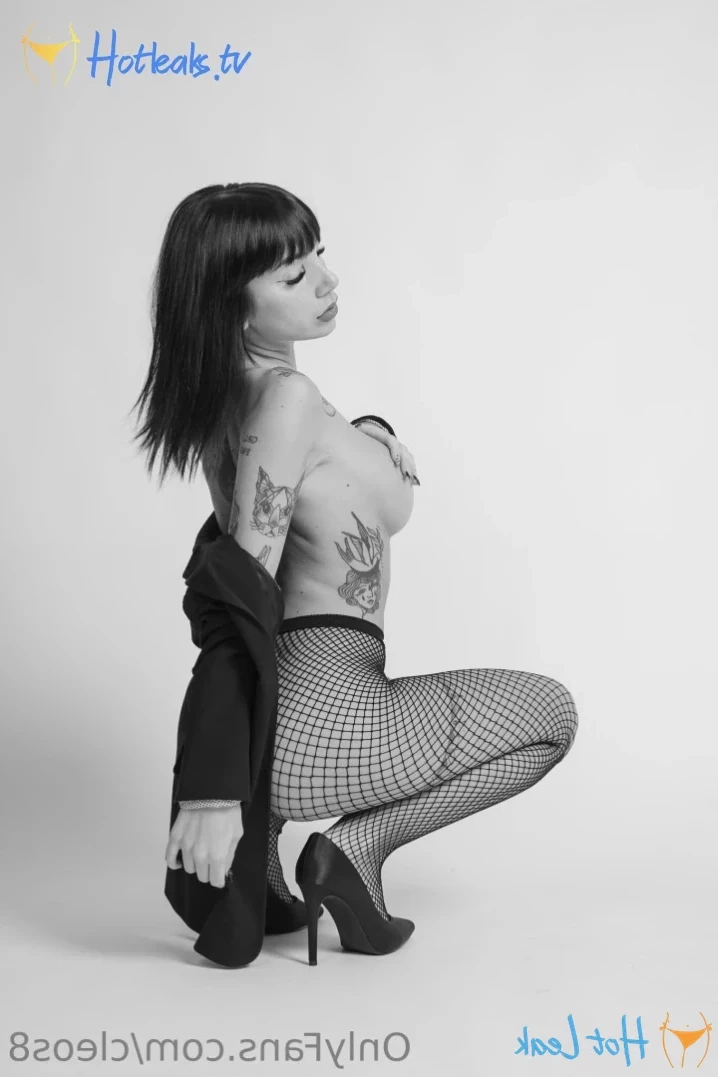 Cleos🦶🏻🍑❤️ [ cleos8 ] Onlyfans leaked photo 13249776 on Hotleaks.tv