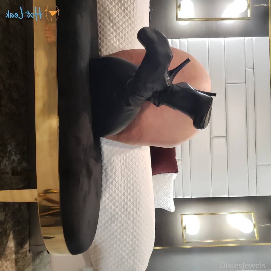 Trinitie ♐️🌙☪️Dixiesjewels [ dixiesjewels ] Onlyfans leaked photo 12403793 on Hotleaks.tv
