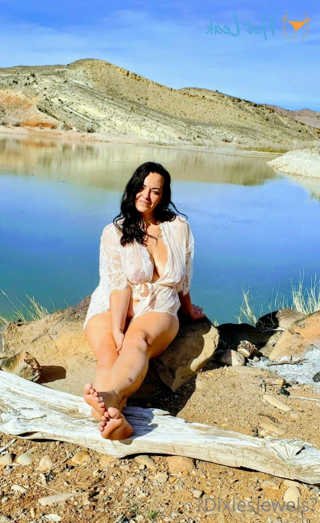 Trinitie ♐️🌙☪️Dixiesjewels [ dixiesjewels ] Onlyfans leaked photo 16058088 on Hotleaks.tv
