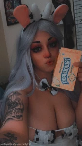 16281568