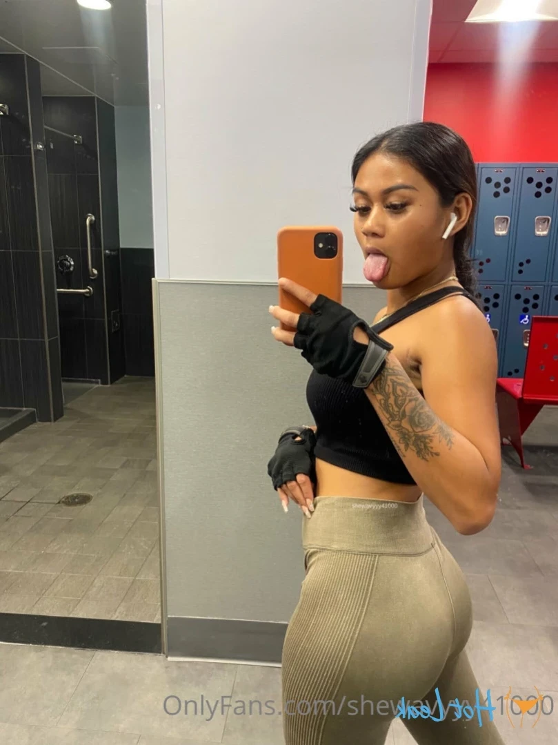 𝒮𝒽𝑒𝓌𝒶𝓋𝓎𝓎𝓎🥀 [ shewavyyy41000 ] Onlyfans leaked photo 16154742 on Hotleaks.tv