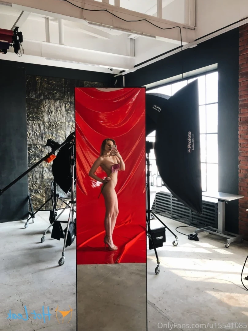 annie [ zovimenyaannie ] Onlyfans leaked photo 13159024 on Hotleaks.tv