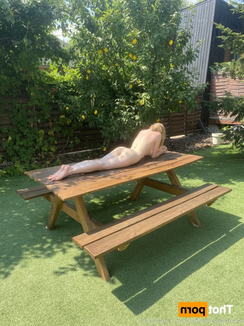 annie [ zovimenyaannie ] Onlyfans leaked photo 13169058 on Hotleaks.tv
