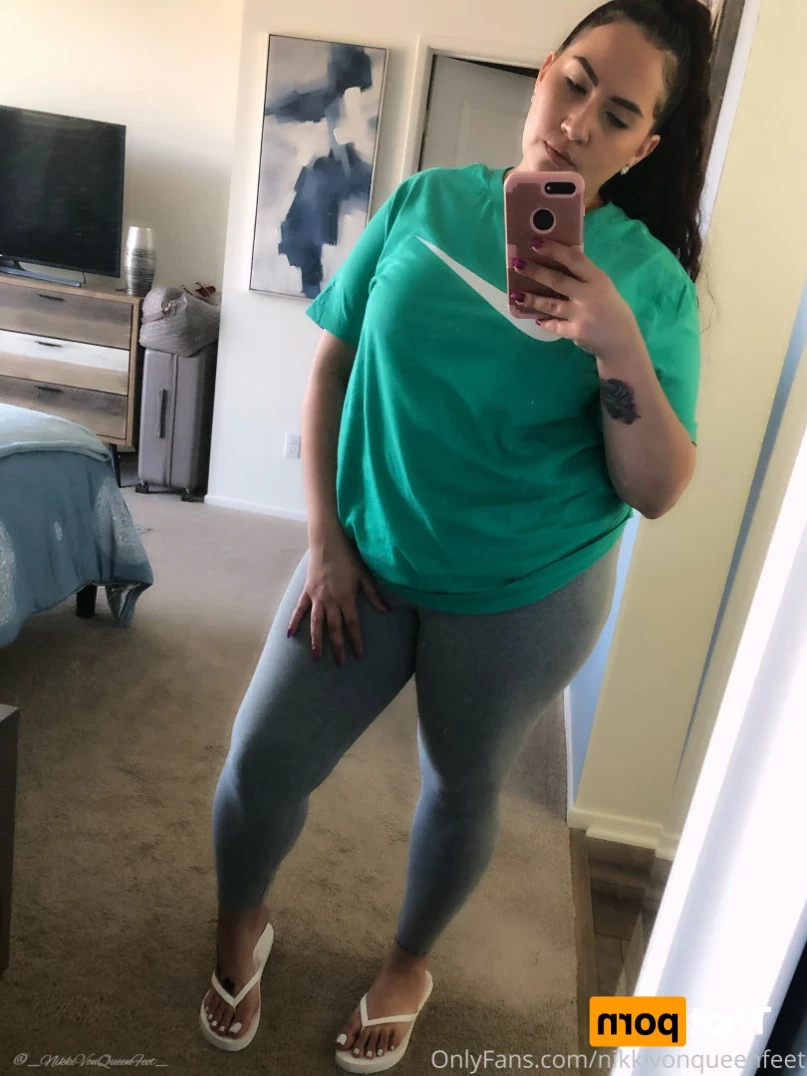 Nikki Von [ nikkivonnails ] Onlyfans leaked photo 16068036 on Hotleaks.tv