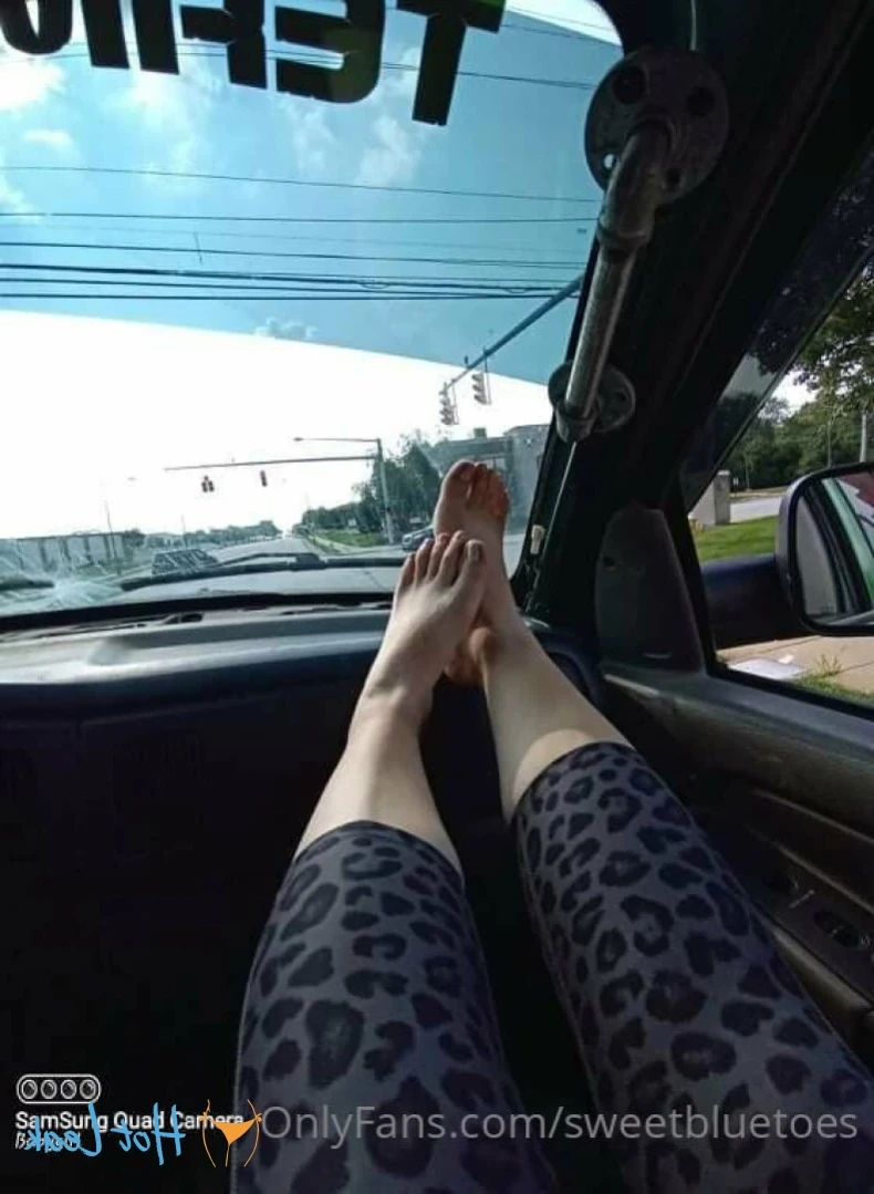 sweetbluetoes Onlyfans leaked photo 11344027 on Hotleaks.tv