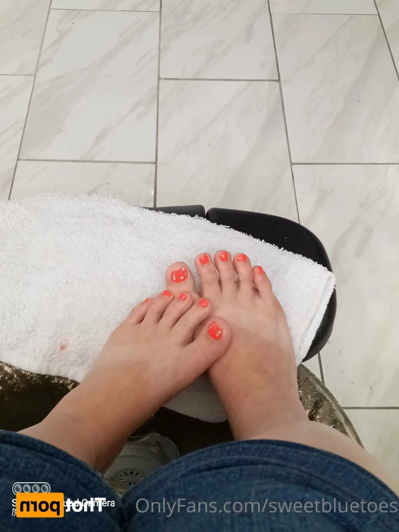 sweetbluetoes Onlyfans leaked photo 11850599 on Hotleaks.tv