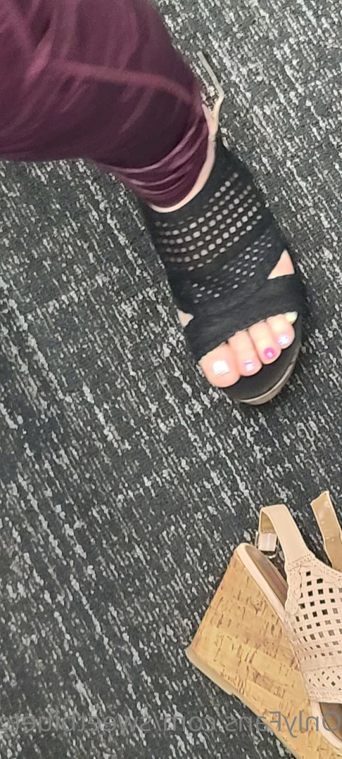 sweetbluetoes Onlyfans leaked photo 11852400 on Hotleaks.tv