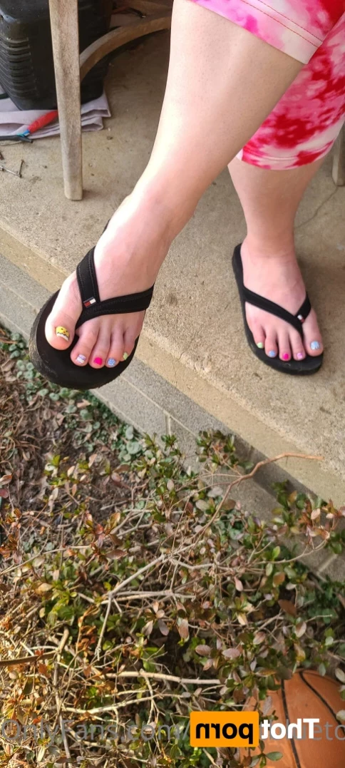 sweetbluetoes Onlyfans leaked photo 11861798 on Hotleaks.tv