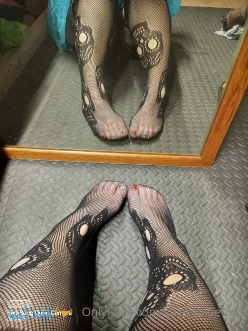 sweetbluetoes Onlyfans leaked photo 11941982 on Hotleaks.tv