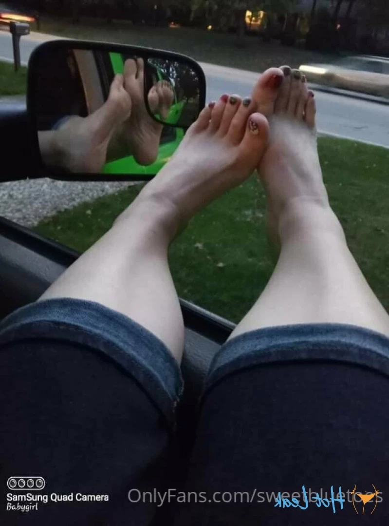 sweetbluetoes Onlyfans leaked photo 12030542 on Hotleaks.tv