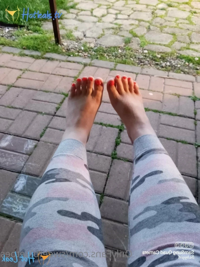 sweetbluetoes Onlyfans leaked photo 12071801 on Hotleaks.tv