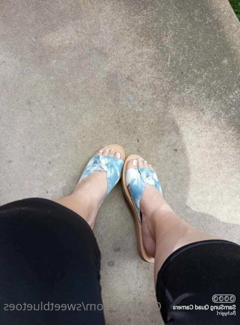 sweetbluetoes Onlyfans leaked photo 12355800 on Hotleaks.tv
