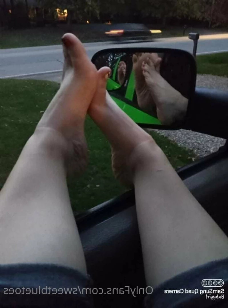 sweetbluetoes Onlyfans leaked photo 12588908 on Hotleaks.tv