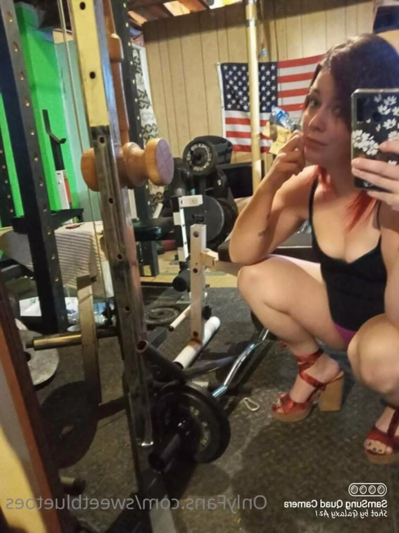sweetbluetoes Onlyfans leaked photo 12652516 on Hotleaks.tv