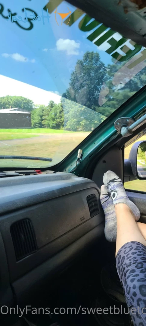 sweetbluetoes Onlyfans leaked photo 12671442 on Hotleaks.tv