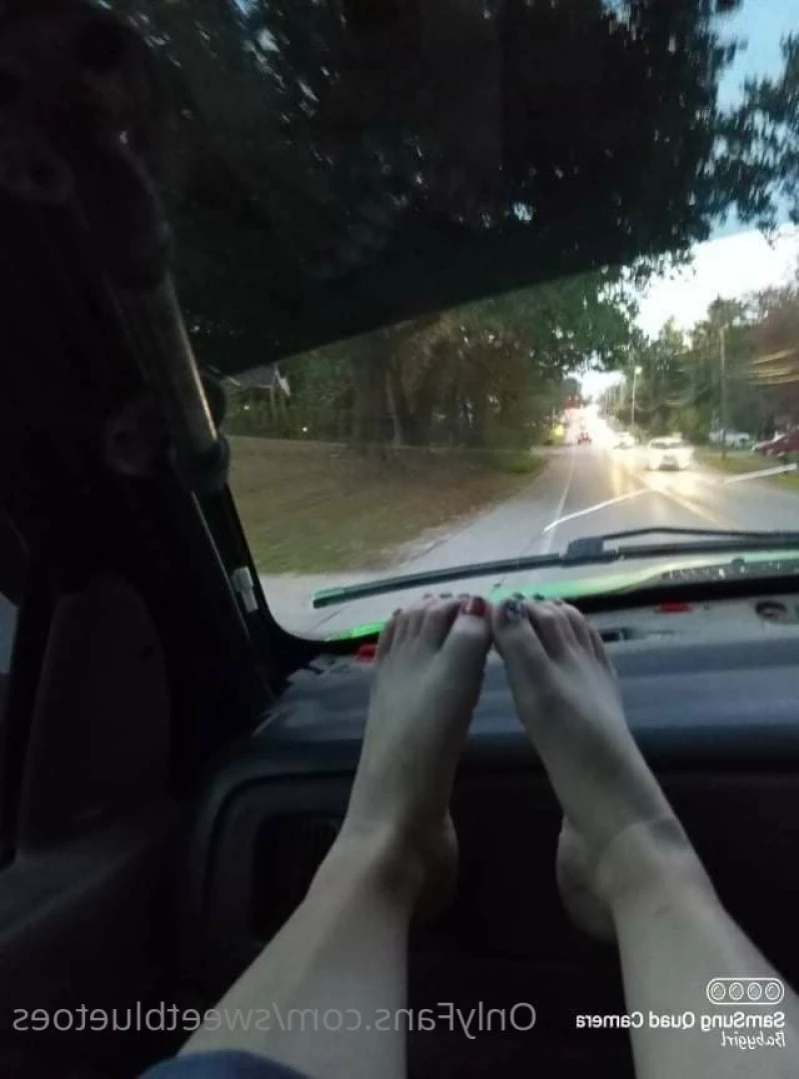 sweetbluetoes Onlyfans leaked photo 12704017 on Hotleaks.tv