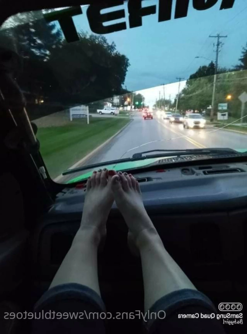 sweetbluetoes Onlyfans leaked photo 12733486 on Hotleaks.tv
