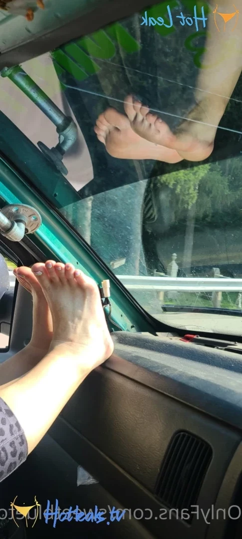 sweetbluetoes Onlyfans leaked photo 13400221 on Hotleaks.tv