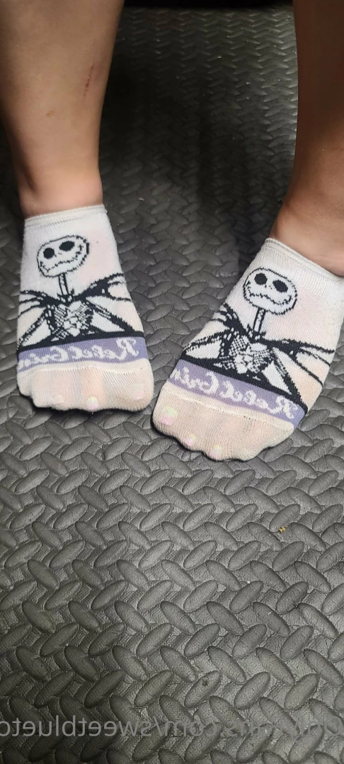 sweetbluetoes Onlyfans leaked photo 13402960 on Hotleaks.tv
