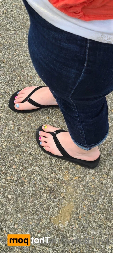 sweetbluetoes Onlyfans leaked photo 13433043 on Hotleaks.tv