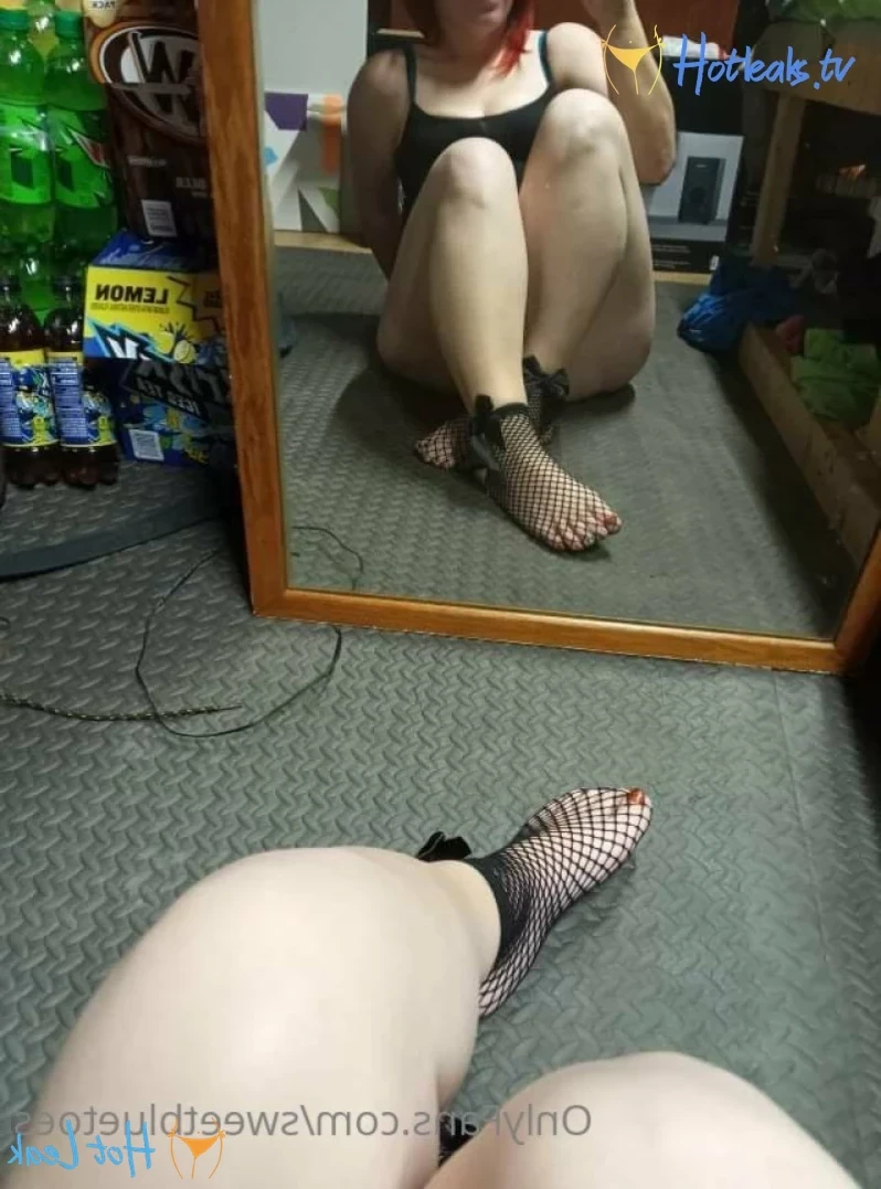 sweetbluetoes Onlyfans leaked photo 13705471 on Hotleaks.tv
