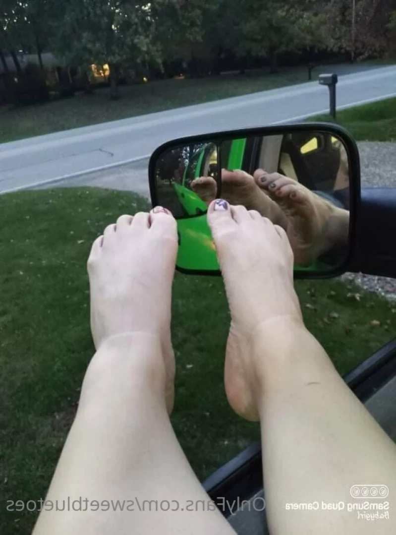 sweetbluetoes Onlyfans leaked photo 15096313 on Hotleaks.tv