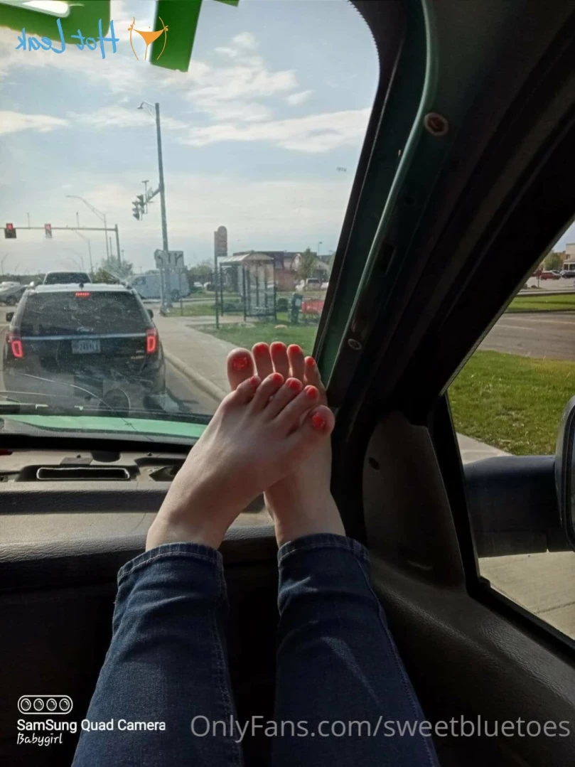 sweetbluetoes Onlyfans leaked photo 15592007 on Hotleaks.tv