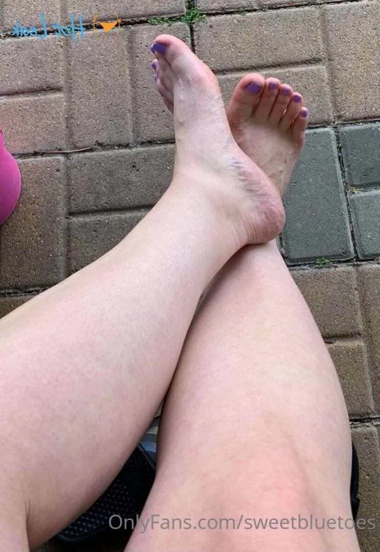 sweetbluetoes Onlyfans leaked photo 15632948 on Hotleaks.tv