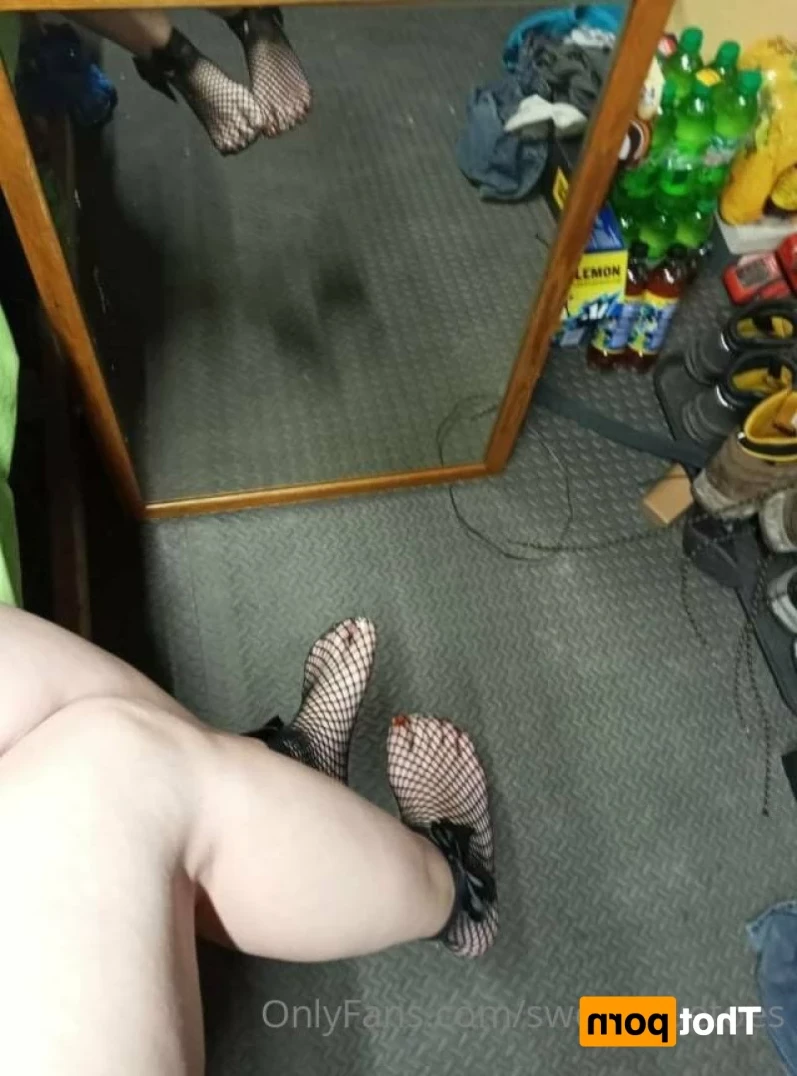 sweetbluetoes Onlyfans leaked photo 15775411 on Hotleaks.tv