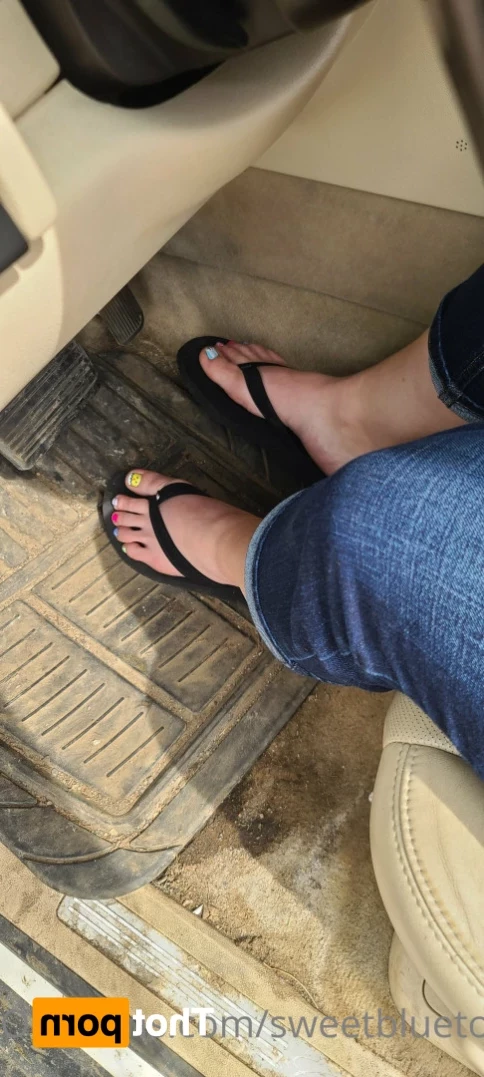 sweetbluetoes Onlyfans leaked photo 16166513 on Hotleaks.tv