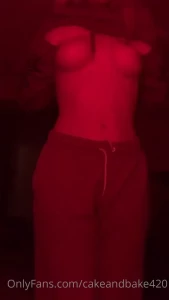 CakeAndBake [ cakeandbake420 ] Onlyfans leaked video 12360217 on Hotleaks.tv