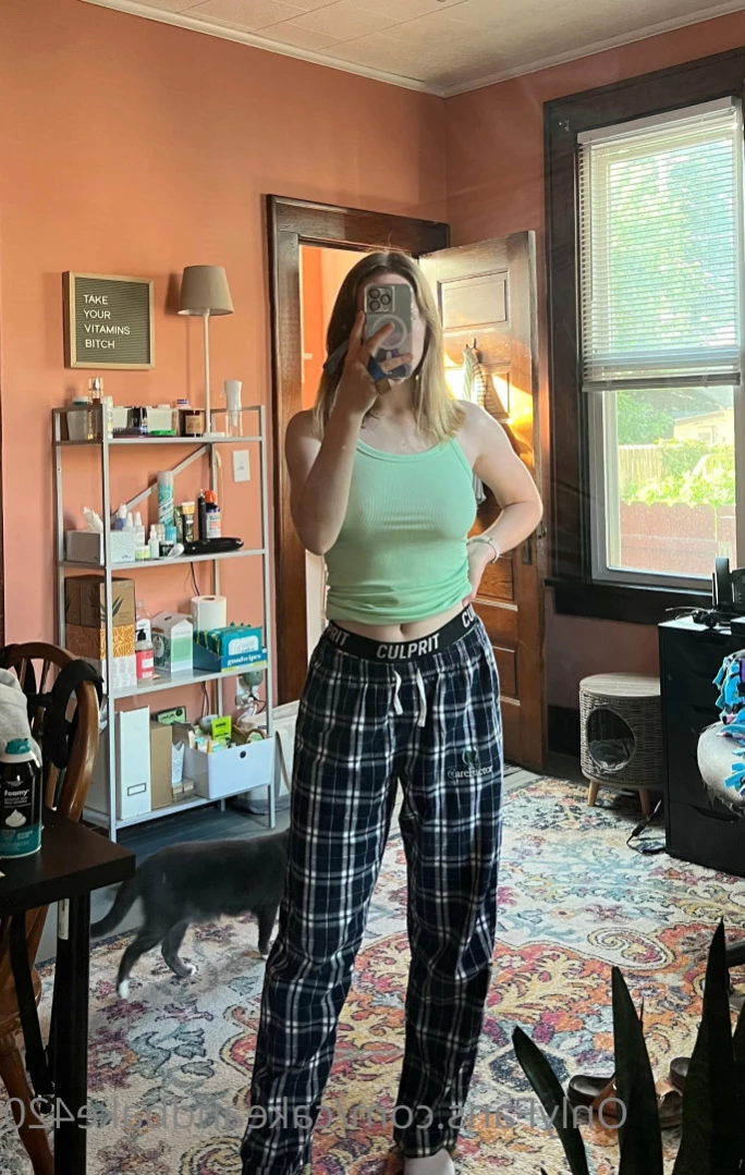 CakeAndBake [ cakeandbake420 ] Onlyfans leaked photo 12581979 on Hotleaks.tv