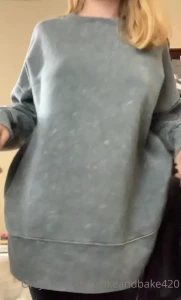 16049102